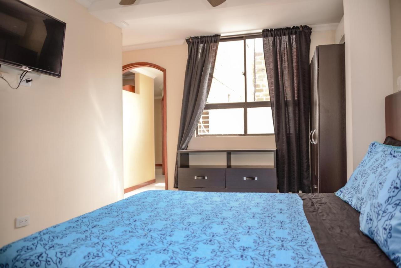 Calle 8 Suites メデジン エクステリア 写真