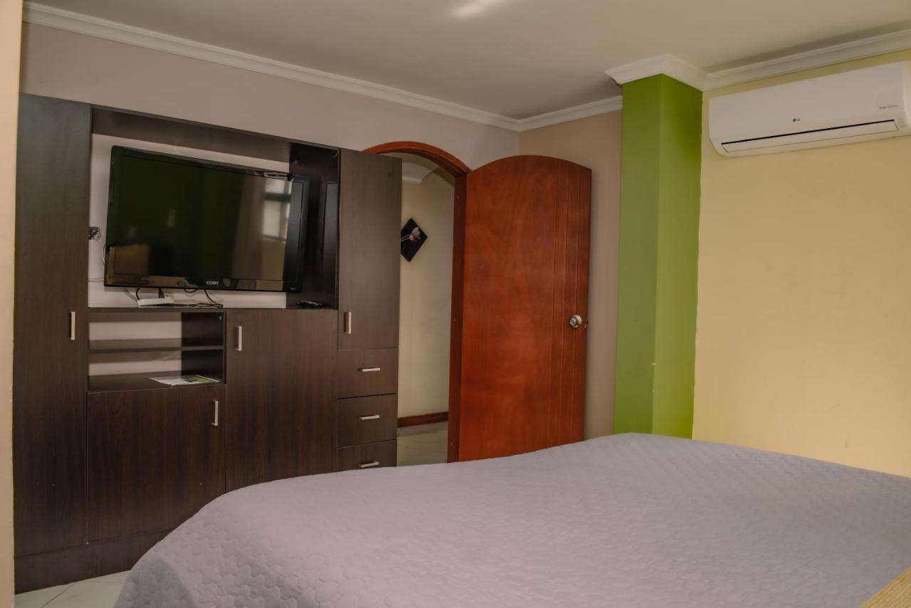 Calle 8 Suites メデジン エクステリア 写真