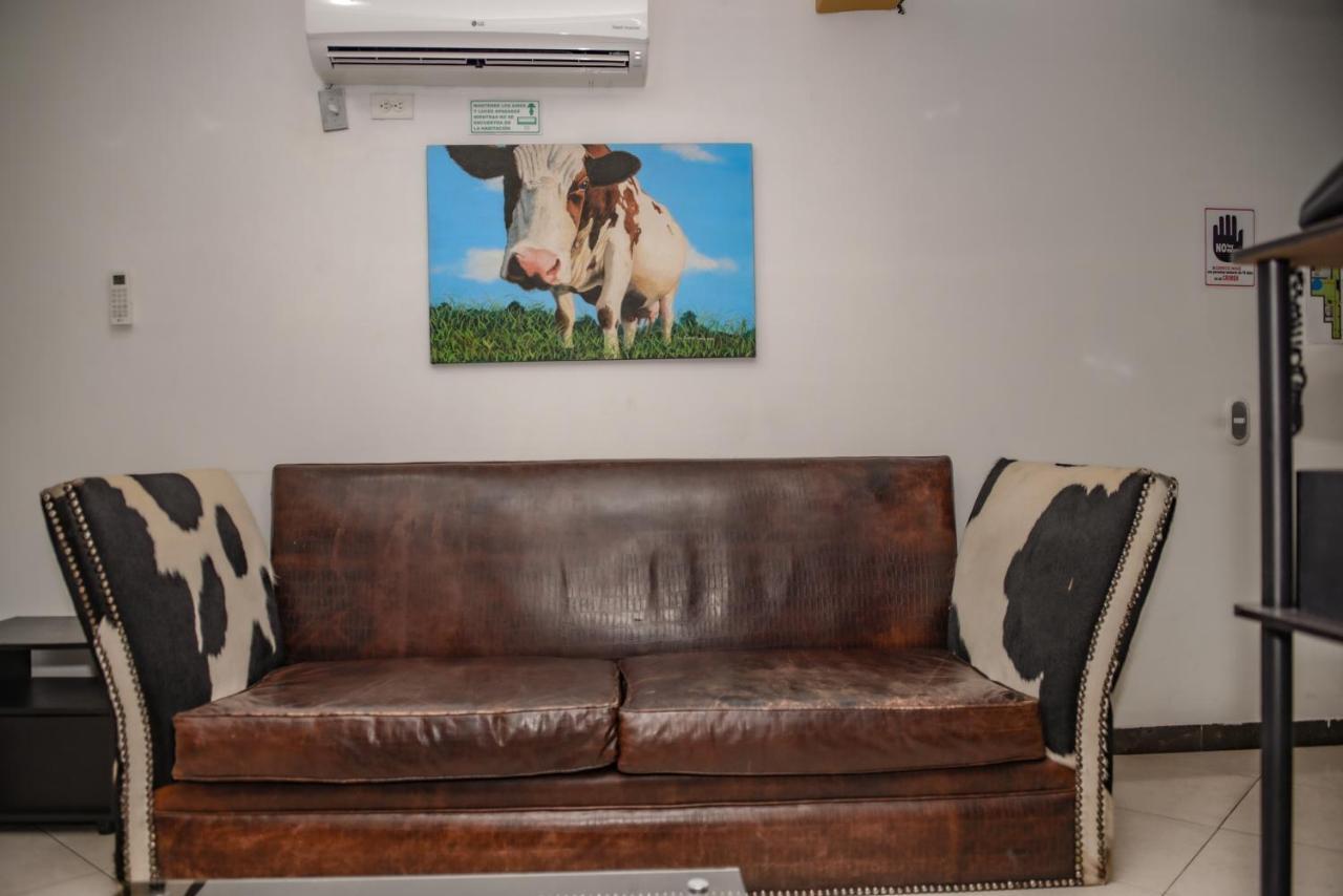 Calle 8 Suites メデジン エクステリア 写真