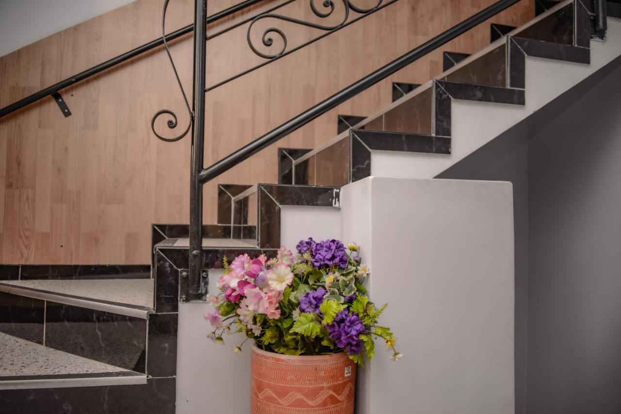 Calle 8 Suites メデジン エクステリア 写真