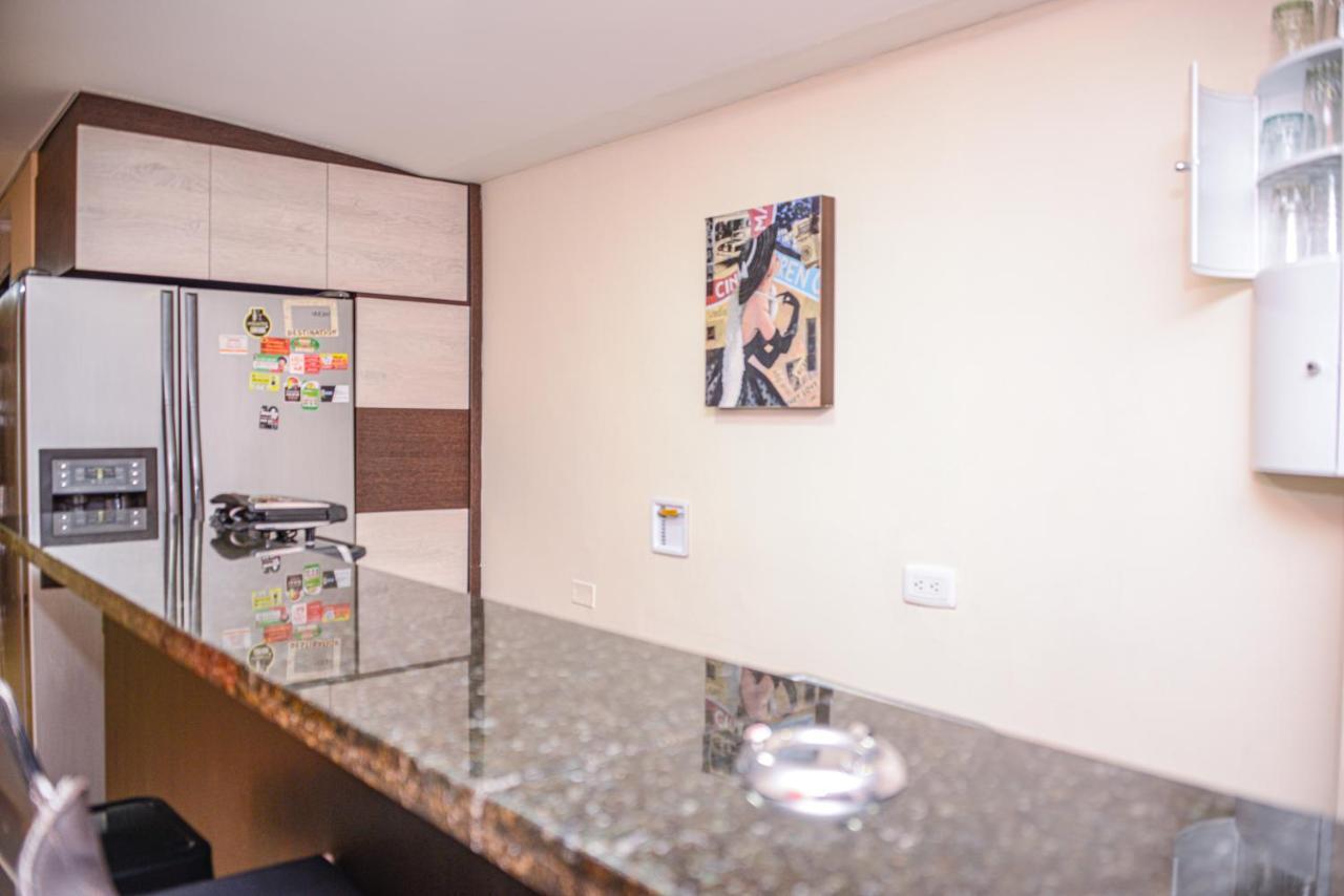 Calle 8 Suites メデジン エクステリア 写真